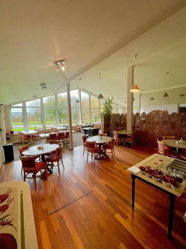 Dining 4, Fernhill Lodge Carrigaline
