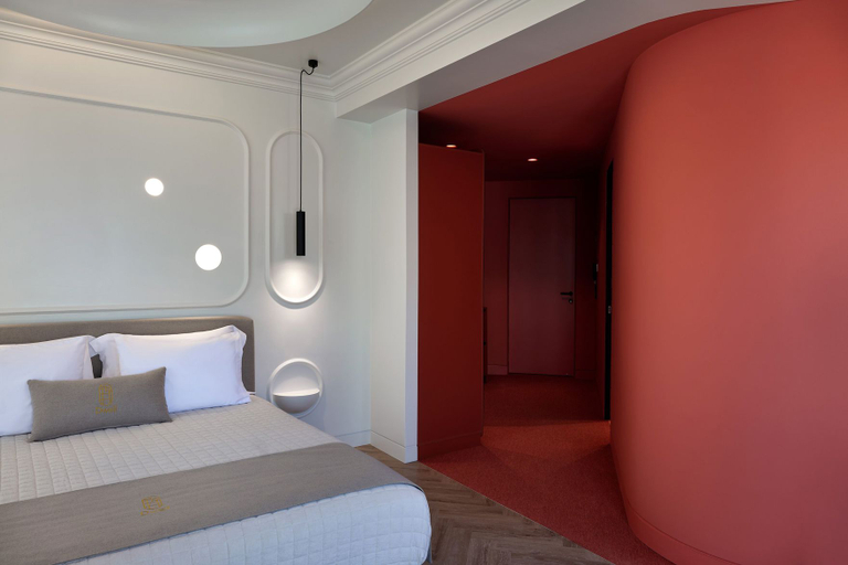 Others 2, Dwell - Elegant City Stay, Attica
