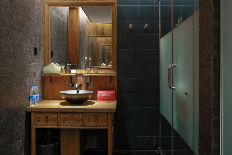 Bathroom 3, Jinghong Bood Panorama Resort Inn, Xishuangbanna Dai
