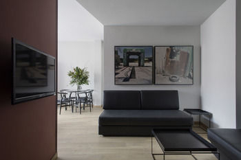 Others 2, Aparthotel Allada, Barcelona