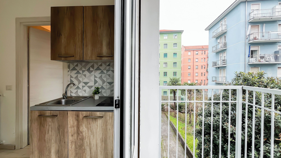 Interior 3, Monfalcone Milano, Milano