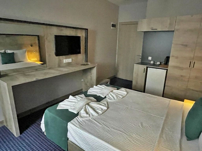 Bedroom 3, Beypark Hotel, Beylikduzu