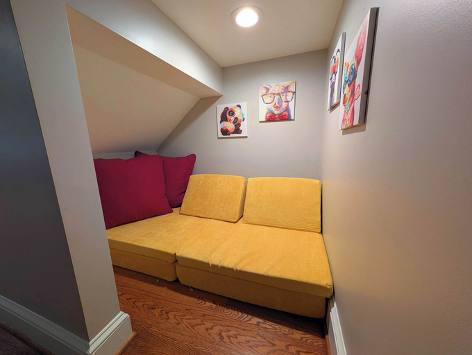 Interior 3, Stylish Durham Retreat - Walkable, Sleeps 6, Durham