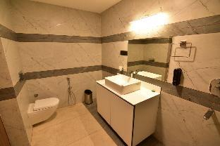Bathroom, Kohinoor Palace, Faizabad
