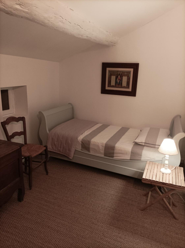 Bedroom 3, Les 3 Platanes, Aude