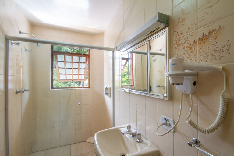 Bathroom, Hotel Barcelos, Campo Limpo Paulista