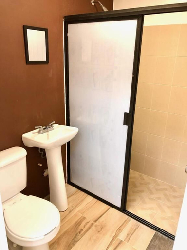 Bathroom 3, RHM Roma, Mexico City