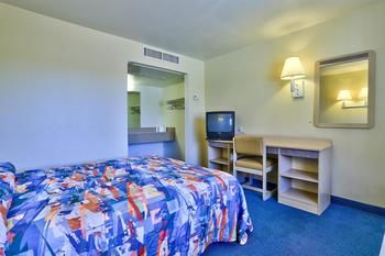 Others 5, Motel 6 Kingman, AZ - Route 66 East, Mohave