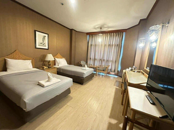 Room 2, Lertthanee Hotel, Muang Suphanburi