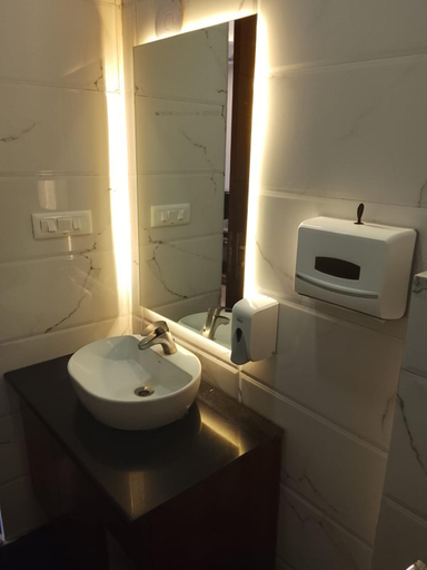 Bathroom 3, Royal Residence City center, Gurgaon