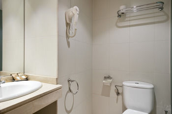 Bathroom 5, Apartamentos Laforja, Barcelona