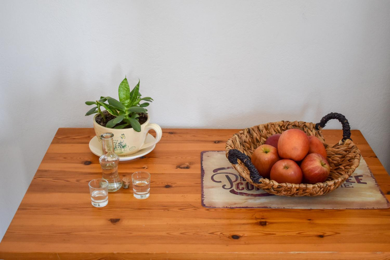 Food & Drinks 3, Giannis & Maria Gramvousaki Apts, Crete