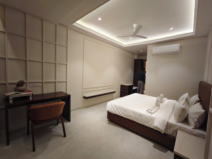 Room 2, Aceotel Premier Srinivasa, Ujjain, Ujjain