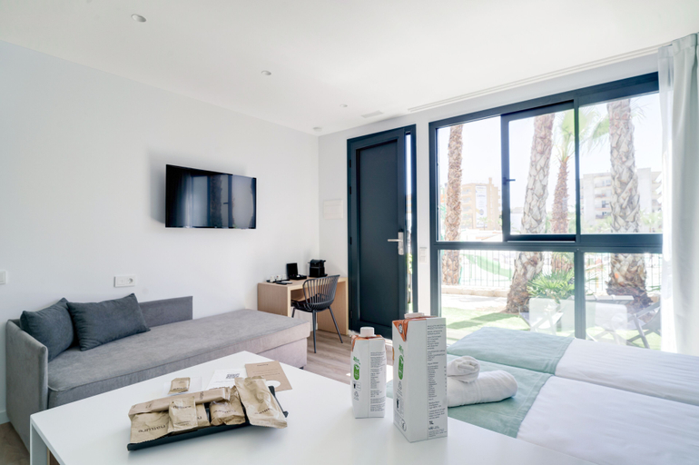 Bedroom 3, Alannia Salou Resort, Tarragona
