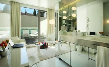 Others 3, Hotel Arconte, Adults only, Barcelona