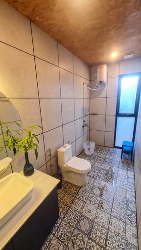 Bathroom 3, Amram, Krishnagiri