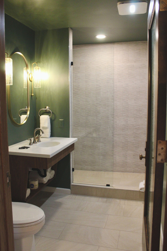 Bathroom 3, Powerhouse on Broadway, Scotts Bluff