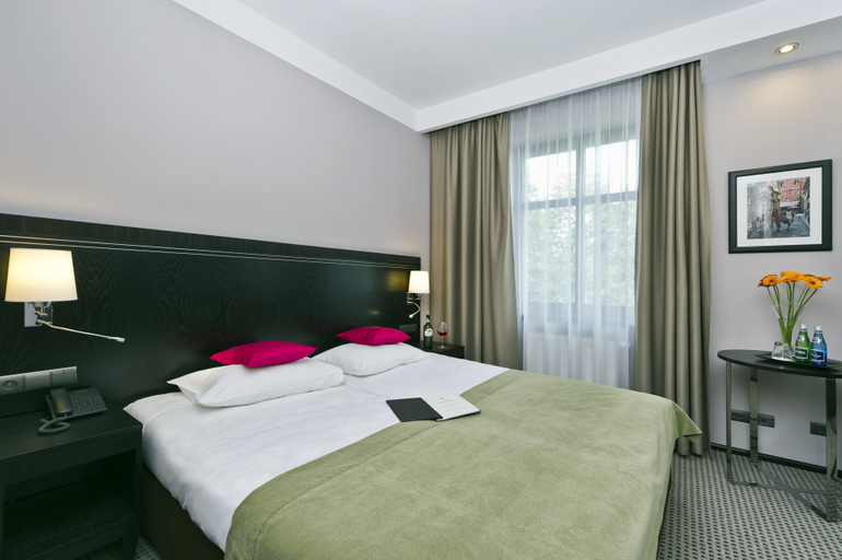 Bedroom 2, Hotel Fado Spa Restaurant, Świdnica