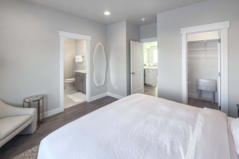 Interior 2, Sanctuary - Silver Creek, Summit