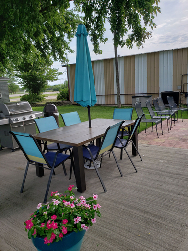 Others 5, Viking Inn, Chippewa