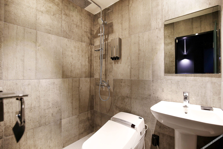 Bathroom 5, Cheonan A-Vant Hotel, Cheonan