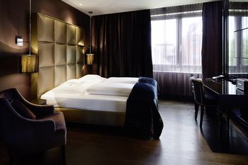 Others 5, Roomers Frankfurt Central, Autograph Collection, Frankfurt am Main
