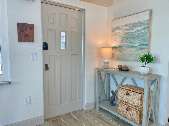 Interior 4, Starfish Bayside, Manatee