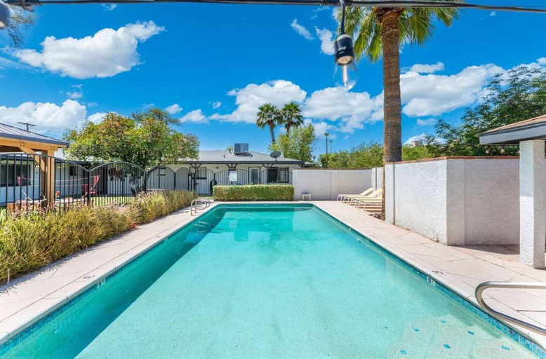 Interior 5, Central PHX 1BR Apartment Pool Gazebo, Maricopa