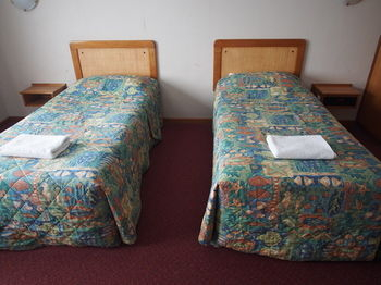 Others 4, The Ascot Motel, Sydney