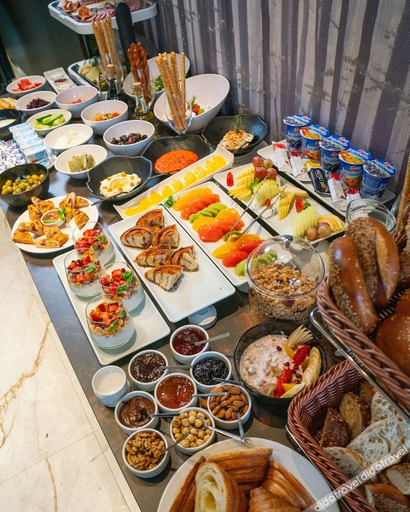 Food & Drinks 5, Emery Hotel, Priština