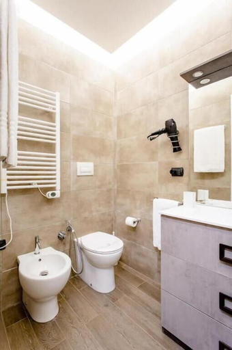 Bathroom 3, Hotel Vitruvio, Milano