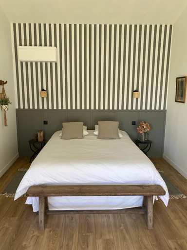 Bedroom 2, Clos Labellie - Gite et Chambre d'Hotes a Saint-Emilion, Gironde