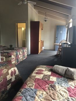 Others 5, Breeze Inn Ulladulla, Shoalhaven - Pt B