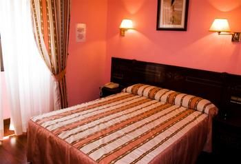 Others 4, Hostal Centro Sol, Madrid
