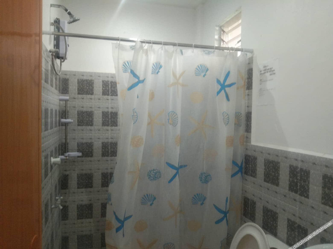 Bathroom 4, PEDRO'S RESORT, Panglao