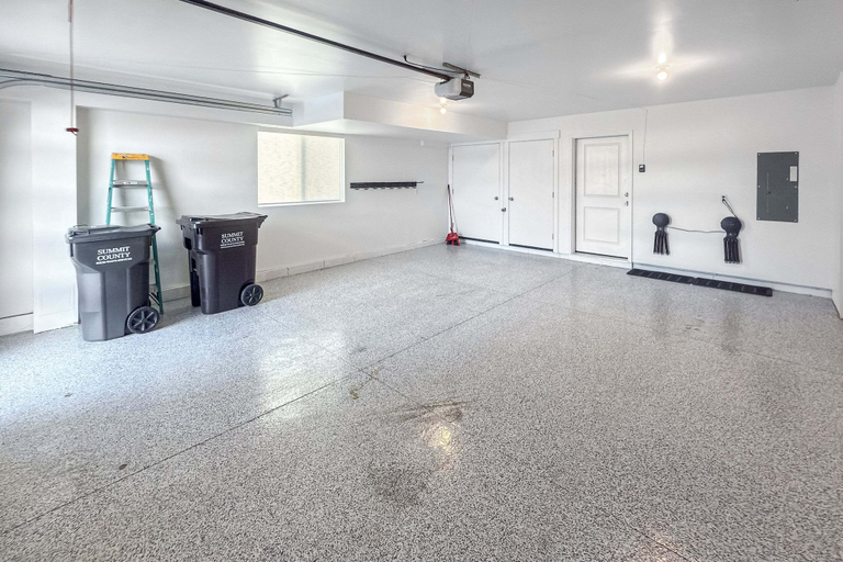 Interior 4, Sanctuary - Silver Creek, Summit