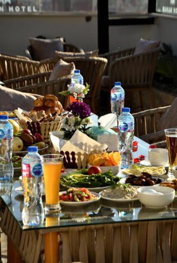 Food and beverages, Makan Pyramids View, Al-Ahram