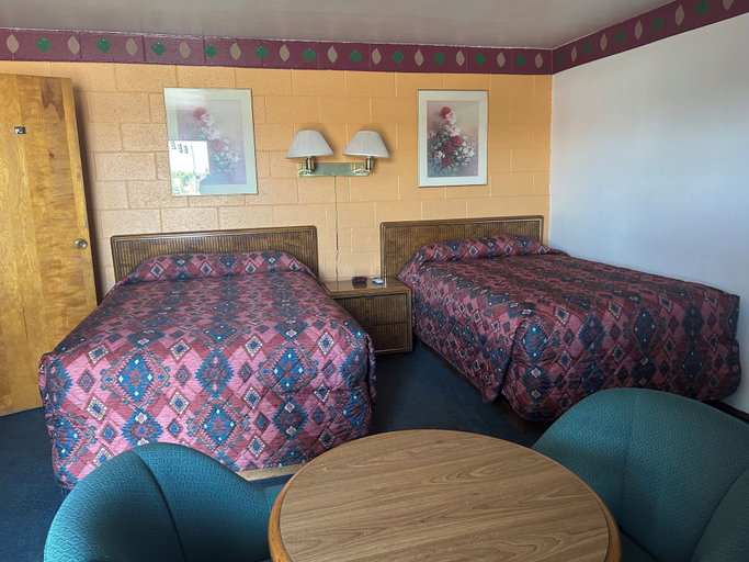 Room 5, Oregon Trail Motel, Malheur