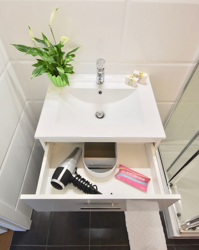 Bathroom 3, Stock Exchange Apartment, Wien