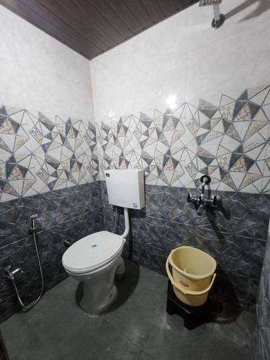 Bathroom 3, Shyama Kishori Dham Vrindavan, Mathura