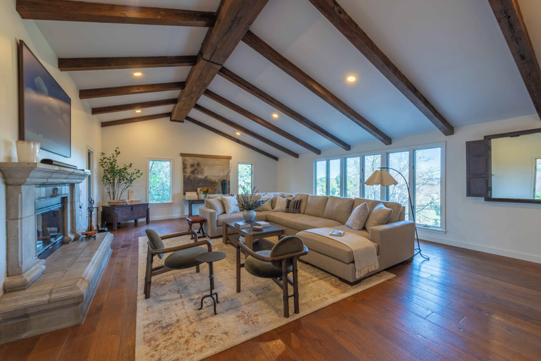 Living area 2, Refugio Casa, San Luis Obispo