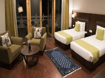 Others 5, City Hotel Thimphu, Chang