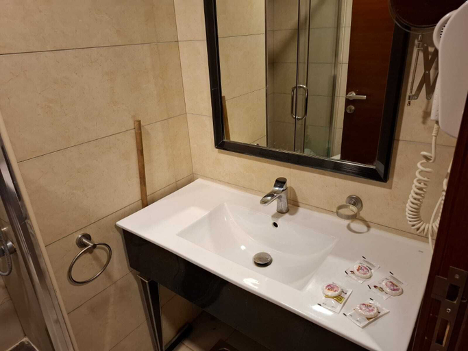 Bathroom 5, Retaj Alhayat, Makkah