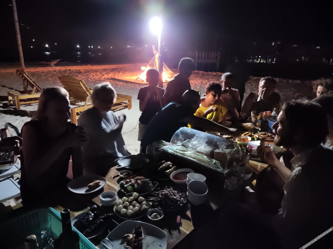 Food & Drinks 5, Naomi Resort, Phú Quốc