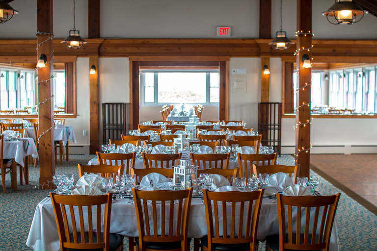 Food & Drinks 5, Lighthouse Inn, Barnstable