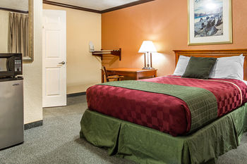 Others 4, Sycamore Inn, Butte