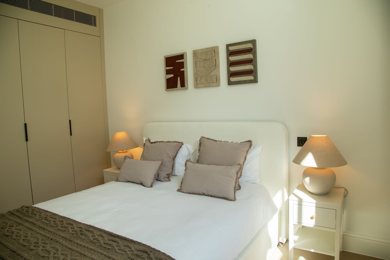 Room 2, Pembridge Residences - Flat 3, London
