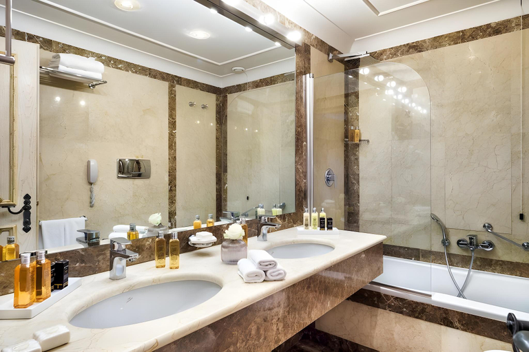 Bathroom 5, VRetreats - Atlantis Bay, Messina