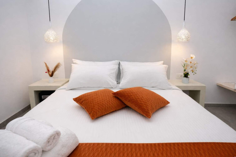 Room 4, Iliana's Getaway - Private Villa with Jacuzzi, South Aegean