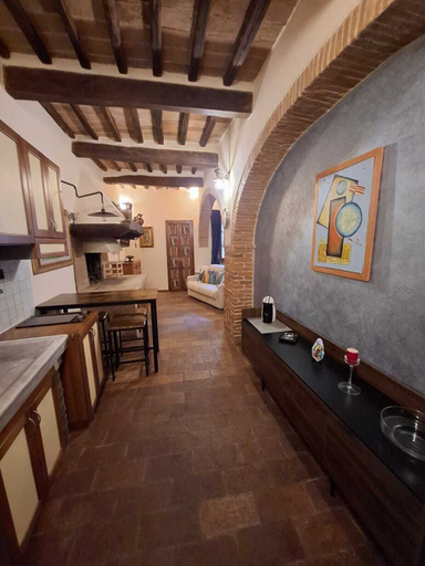 Private kitchen 2, Il Pacchiarotto-Medieval Walls, Siena
